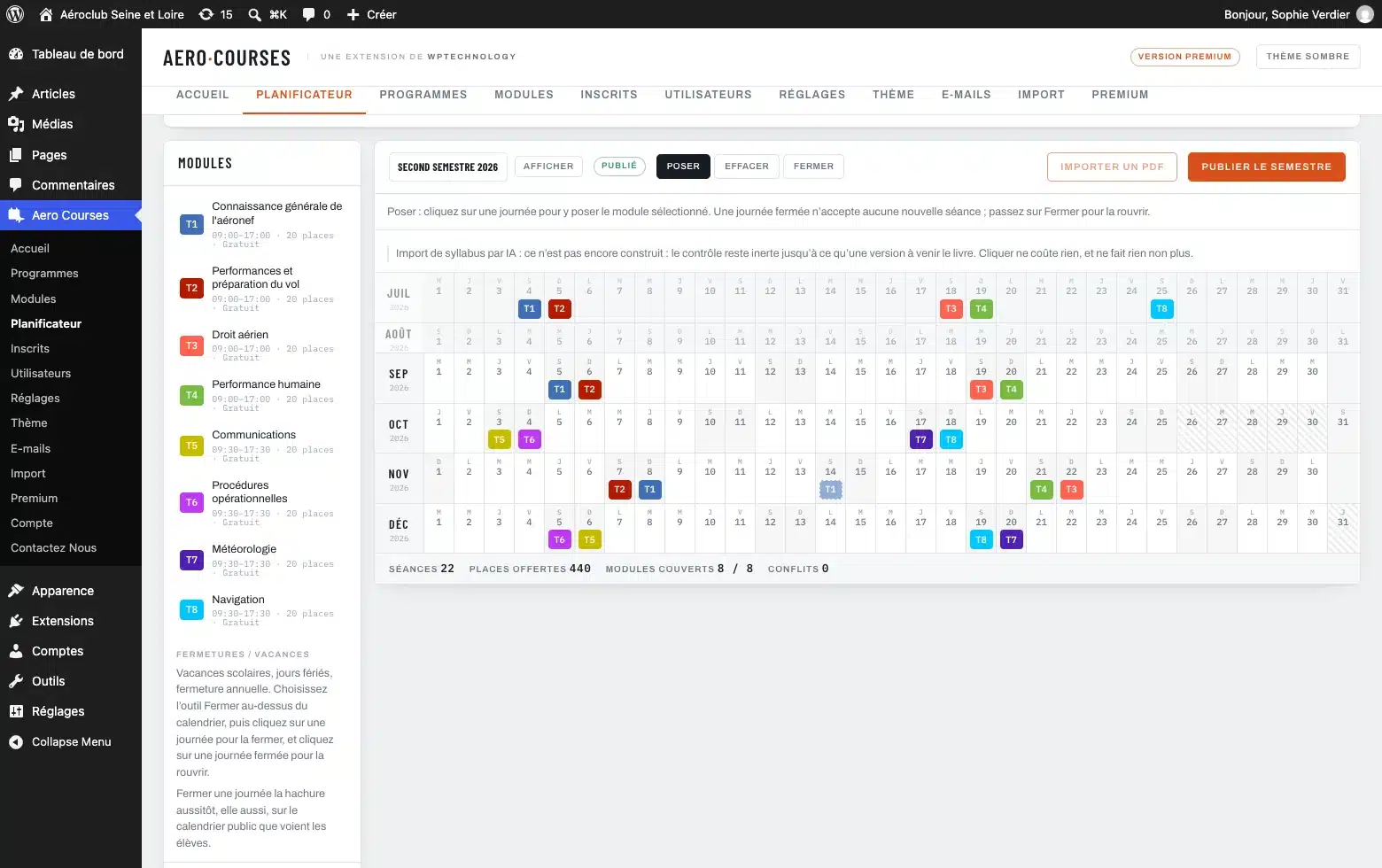 Le planificateur, palette des modules à gauche et calendrier de six mois à droite
